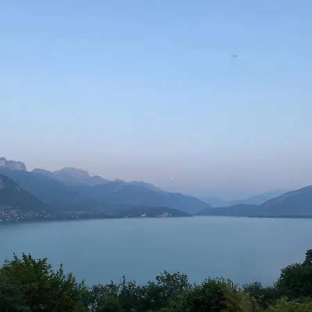1850 * Άννεσι